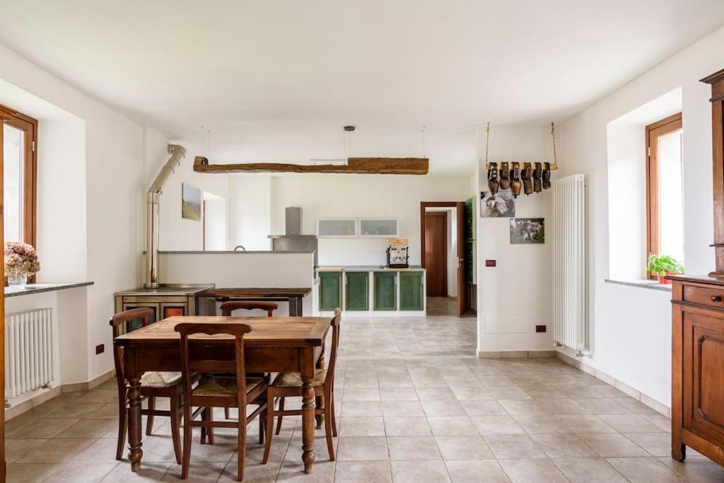 Agriturismo La Margherita San Giorgio Scarampi ภายนอก รูปภาพ
